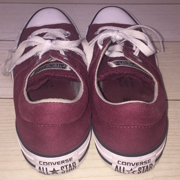 Maroon converse!! ♥️♥️♥️ - Picture 5 of 6